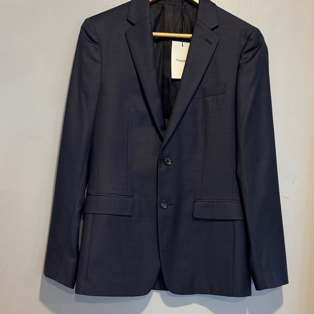 Theory Men's Classic Blazer (read)